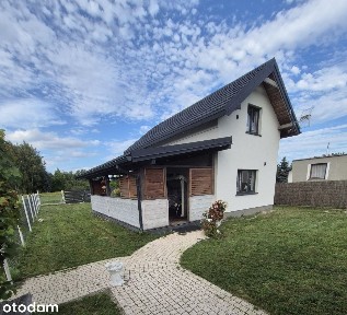 Dom wolnostojący z garażem na działce 1500m2, bezpośrednio