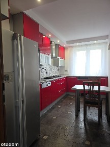 Przestronne, ciche mieszkanie 2 pokojowe (66m2) w cenie m. garażowe.