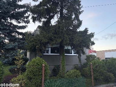 Piętro domu z ogrodem