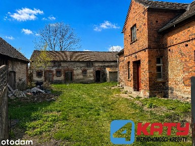 Dom z potencjałem + budynki gospodarcze | spokojna okolica | Zamysłów