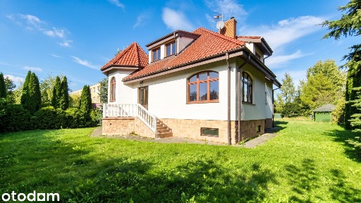 Dom 243,6 m² z garażem, działka 717 m², 3 łazienki, 12 min od Olsztyna