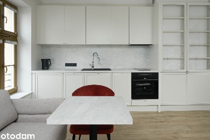 Studio 27 m² w odrestaurowanej kamienicy | centrum | pierwszy najem