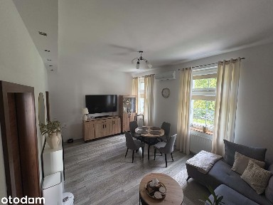 Na sprzedaż mieszkanie 3 pokojowe o powierzchni ok 70 M2 w kamienicy