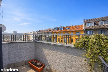 3MPiękna kamienicaBalkonblisko Dworca