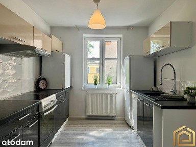 Wysoki metraż w centrum Jeleniej Góry | Balkon | Piwnica