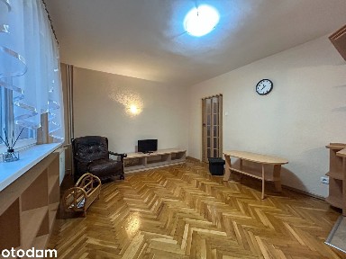 Kawalerka na parterze blisko centrum Wrześni