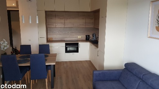 Atrakcyjne mieszkanie, widok na Wisłe, garaż, klima, duży balkon