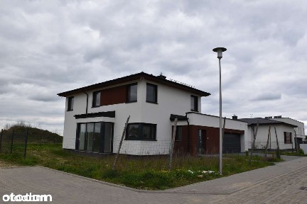 Nowoczesny dom 193 m² na dużej działce - Tarnowskie Góry