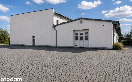 Hala/magazyn+budynki warsztatowe +część biurowo-socjalna pow. 1050 m²