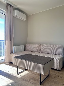 3 pokoje | 56m2 | klimatyzacja | widok na park i Odrę | pierwszy najem