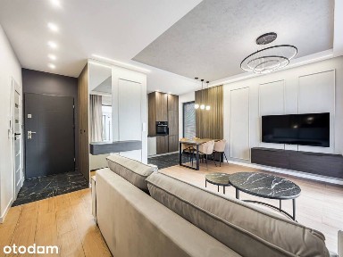 Komfortowy Apartament z Ogródkiem przy Pogorii 4