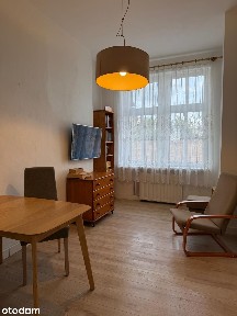 Centrum, 2 pokoje, cicha oficyna, piwnica 13m2