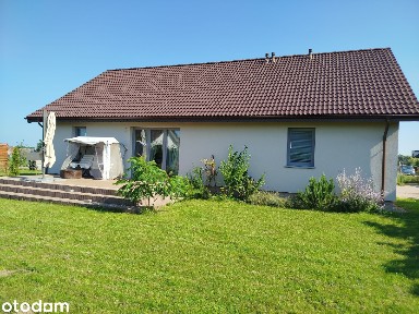 Dom jednorodzinny wolnostojący z możliwością wyodrębnienia mieszkania