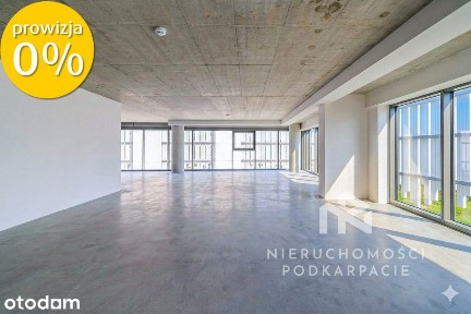 Lokal U17 z antresolą do wynajęcia - 275,96 m2
