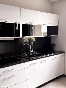 Duże 3 pokojowe mieszkanie 