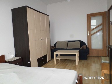 Kawalerka ( z oddzielną kuchnią) 35m2 ul. Sienkiewicza 1650zł + media