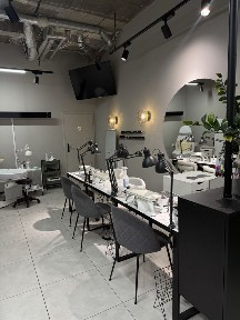 Wynajem stanowiska do manicure / pedicure ul.Nadwiślańska w Krakowie