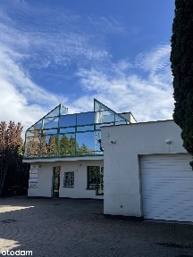 Budynek biurowo - magazynowy na granicy Woli i Bemowa 935m2
