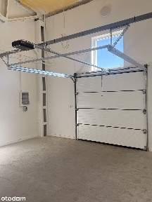 Nowoczesny magazyn z biurem i fotowoltaiką - 412 m² | Straszęcin
