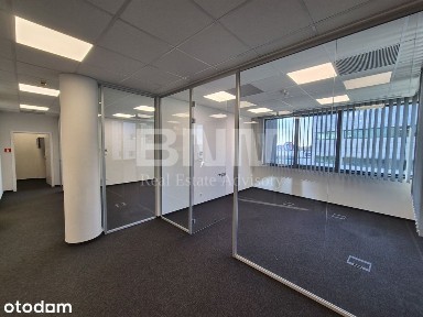Wykończone biuro do wejścia od zaraz - 6 gabinetów
