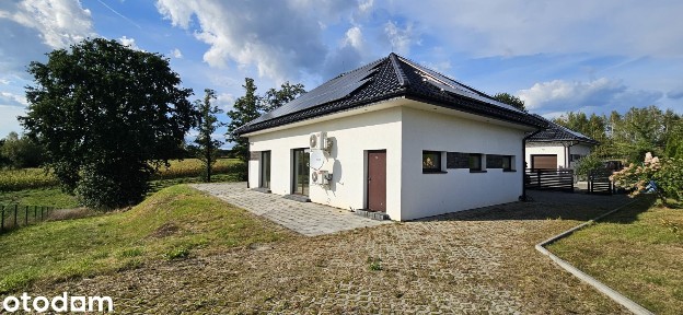 Nowoczesny dom w spokojnej okolicy
