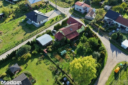 Dom wolnostojący z dużym ogrodem i osobnym mieszkaniem Kochlice