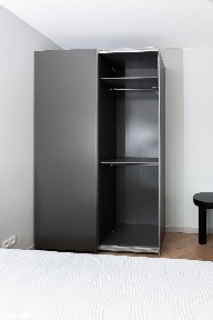 Sprzedam 2-pokojowe nowoczesne komfortowe mieszkanie z balkonem.