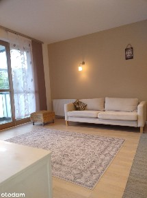 2 pokoje z oddzielną kuchnią i balkonem w Wilanowie