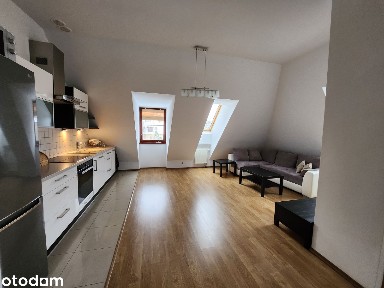 Przestronne 2 pok. w zielonym, zacisznym miejscu