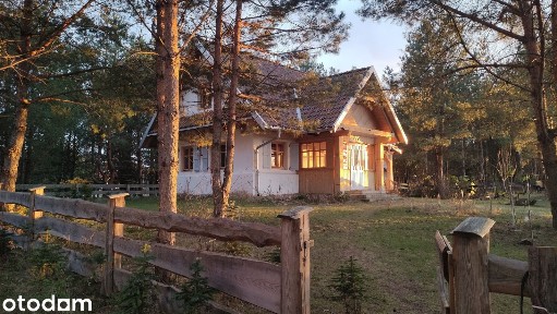 Dom mieszkalny nad jeziorem Serwy w stylu prowansalskim