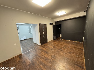 Lokal na parterze około 50 m2 w Ożarowie Maz.