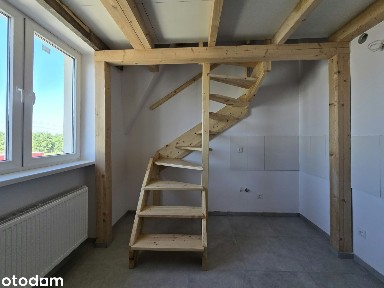 dwupoziomowy lokal na 1 piętrze