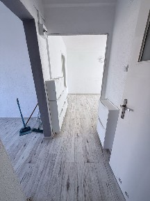 Mieszkanie do remontu 4 pokoje 2 balkony