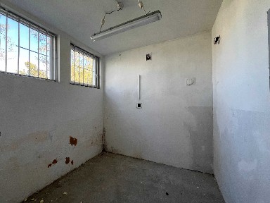 Nieogrzewany lokal użytkowy/magazyn 8,30 m2, 1 PIĘTRO, Warszawa Targówek