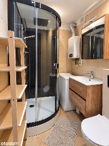 K-ce Oś. Paderewskiego b. ładne 30 m2 z balkonem i widokiem c: 350 tys