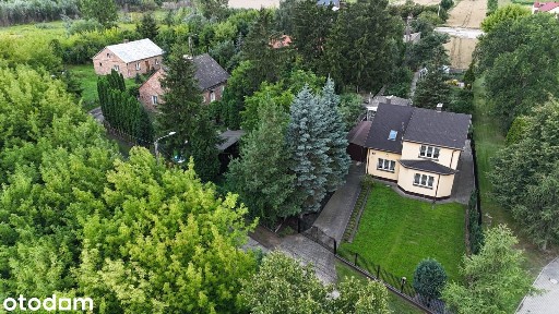 Dom na skraju Pułtuska z ładną działka w dobrej lokalizacji. Szklarnia