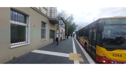 Lokal z parkingiem przy Pabianickiej (duży ruch, ekspozycja)