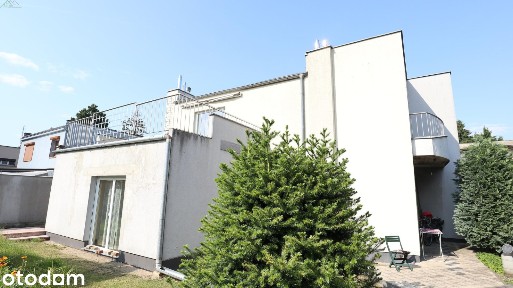Dom wolnostojący na dużej działce