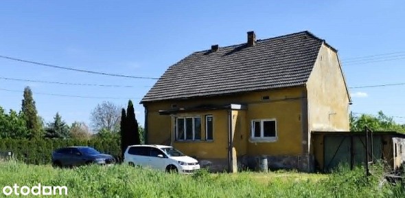 Na sprzedaż działka 1400 m² zabudowana domem wolnostojącym do remontu