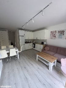 Bezpośrednio/ mieszkanie gotowe do zamieszkania/duży ogród!