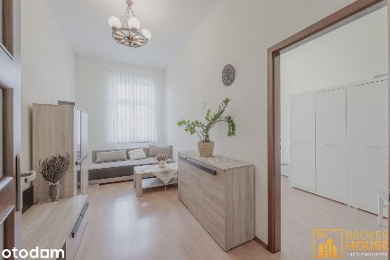 DUŻE MIESZKANIE W CENTRUM OPOLA - UL. KOMINKA