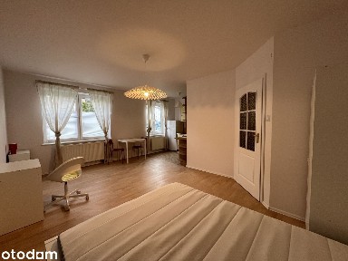 Po remoncie | Kawalerka 31m2 | Tramwajem do Centrum 15min | Wys.parter