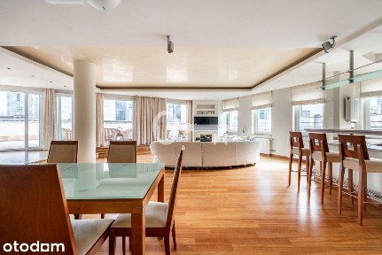 Słoneczny apartament na Warszawskiej Woli