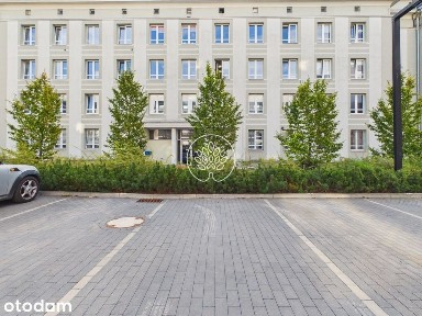 Miejsca Parkingowe i postojowe na wynajem