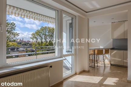 Apartament z widokiem na panoramę Warszawy