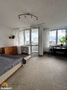 Kawalerka z wnęką sypialnianą, loggia, koło metra