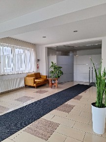 Pokój biurowy { parter 27,30 m2 } na Mińskiej-1 680 zł