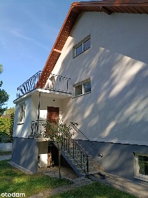 Sprzedam dom pod lasem. Kielce, 6 pok., garaż, 2 tarasy.