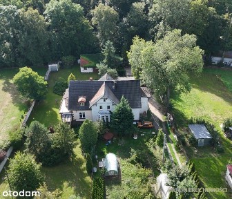 POŁÓWKA DOMU I PRYWATNE WEJŚCIE DO PARKU SZCZODRE