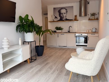2 pokoje | CENTRUM | klimatyzacja | garaż W CENIE | bezpośrednio